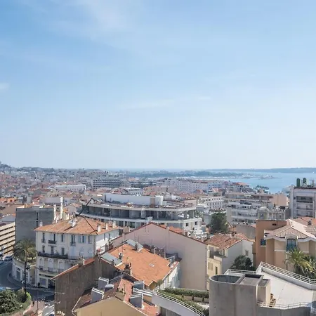 3-br Near Downtown Sea View Parking *