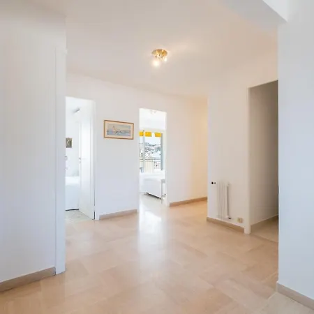Appartement 3-br Near Downtown Sea View Parking *