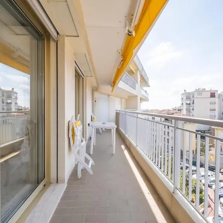 3-br Near Downtown Sea View Parking Apartment Cannes