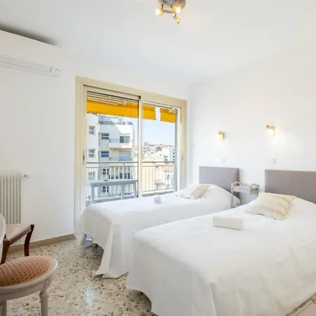 3-br Near Downtown Sea View Parking *