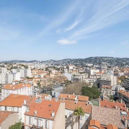 3-br Near Downtown Sea View Parking *