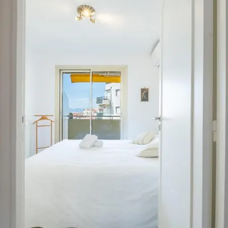3-br Near Downtown Sea View Parking * Cannes